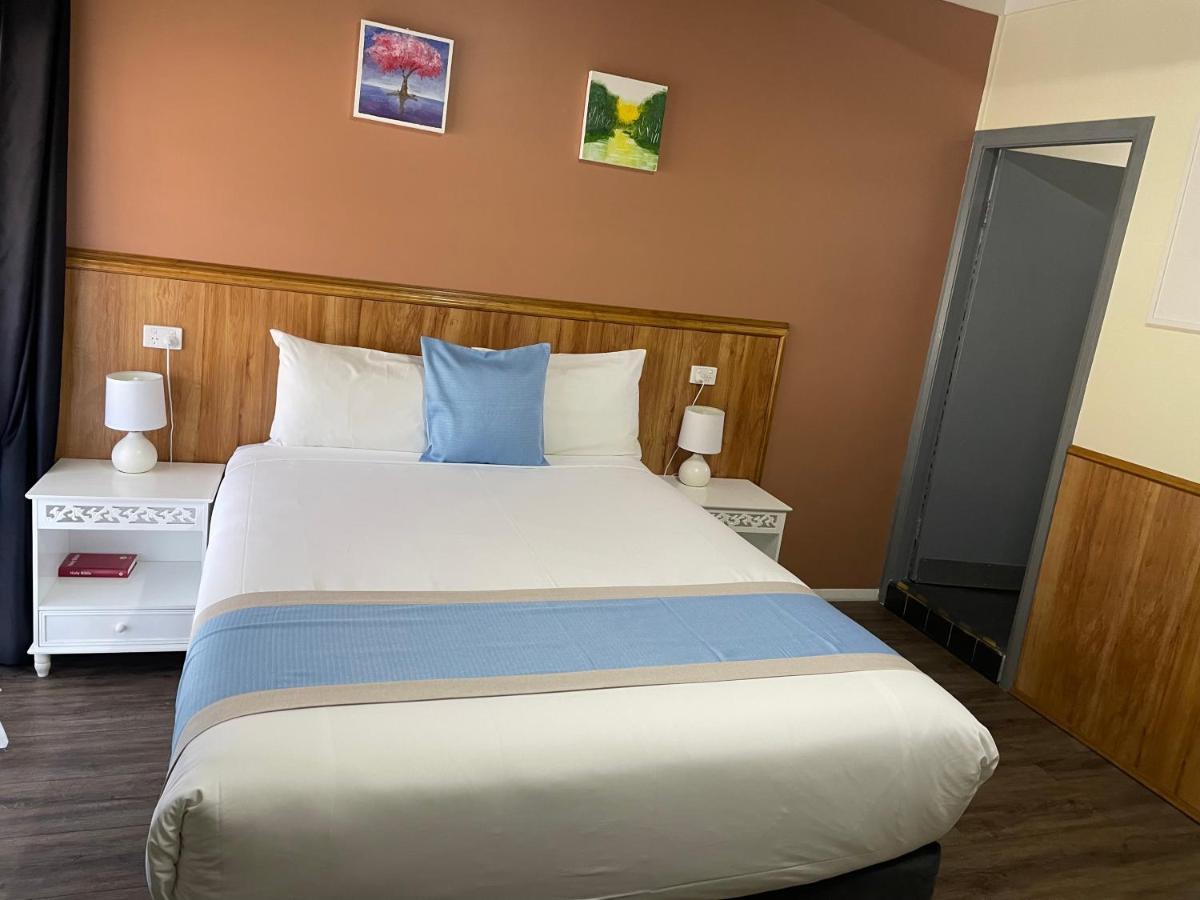 Highway Motor Inn Taree Bagian luar foto