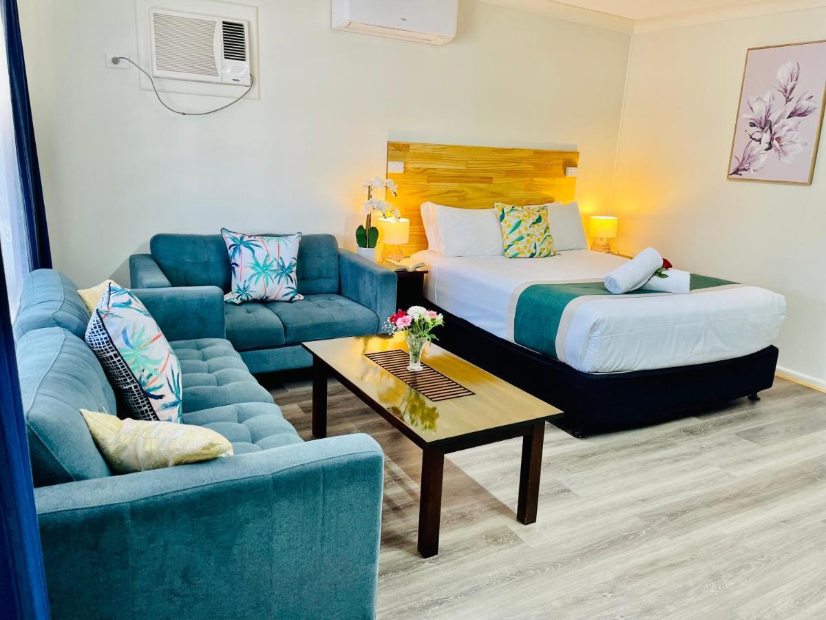 Highway Motor Inn Taree Bagian luar foto