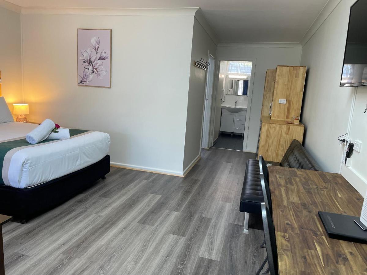 Highway Motor Inn Taree Bagian luar foto