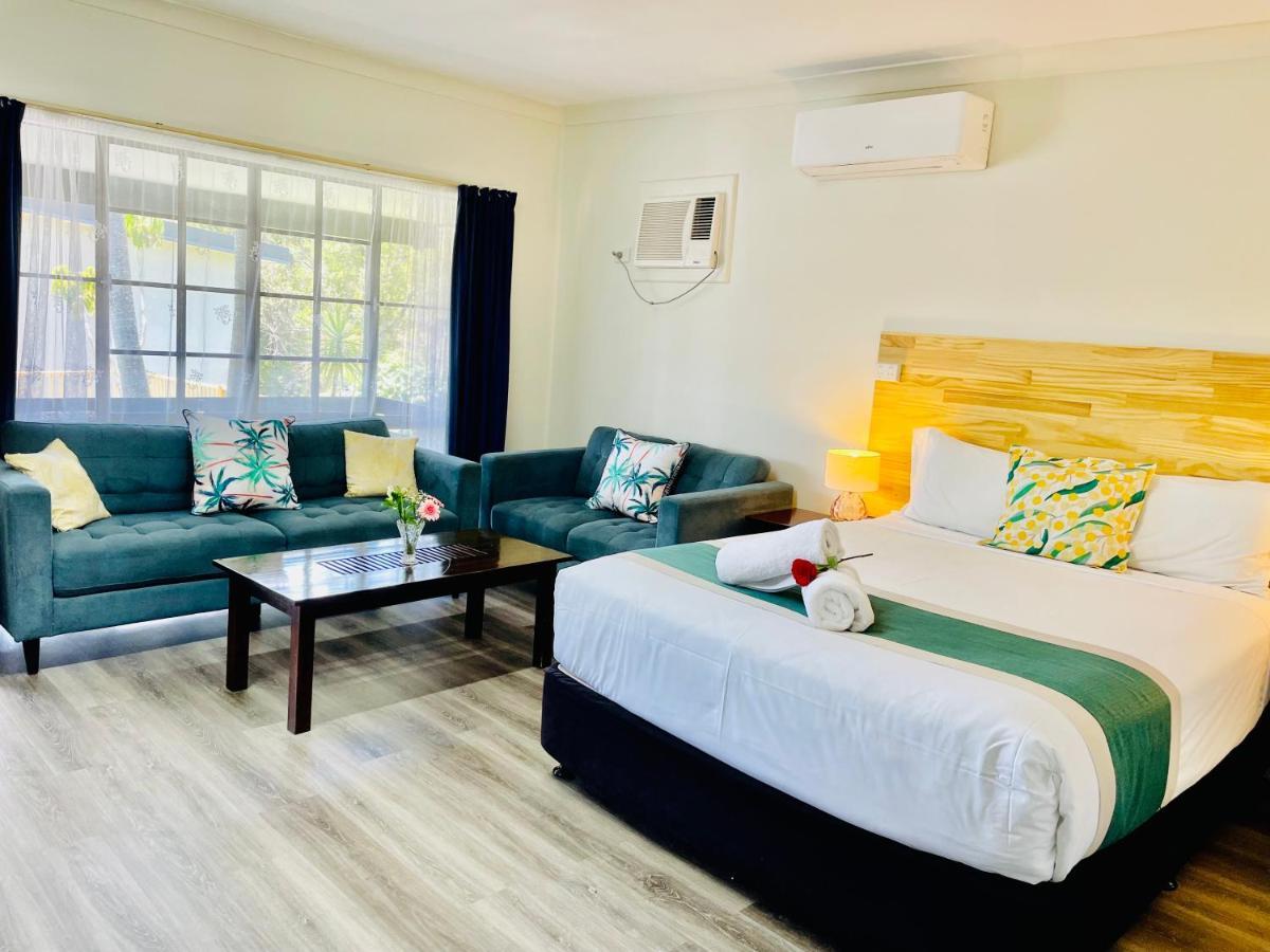 Highway Motor Inn Taree Bagian luar foto