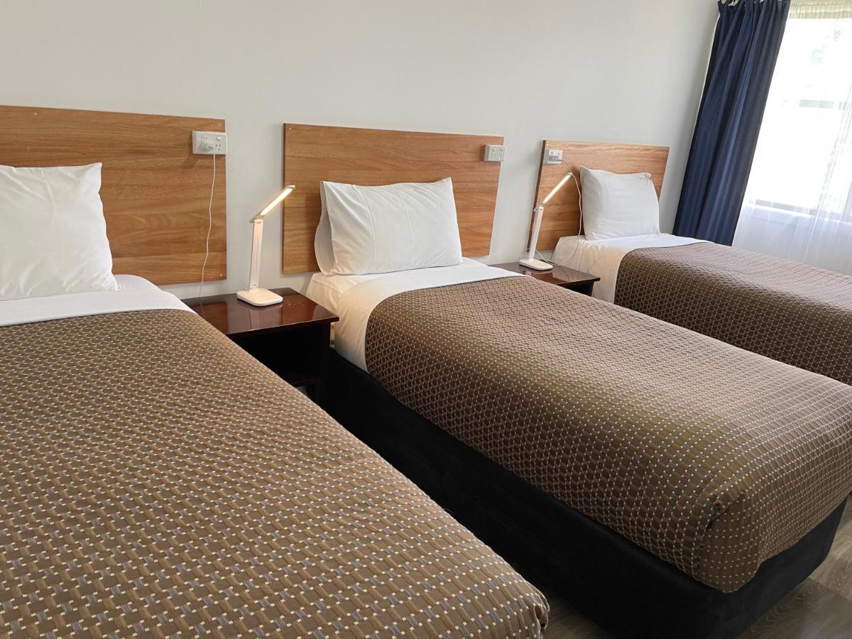 Highway Motor Inn Taree Bagian luar foto
