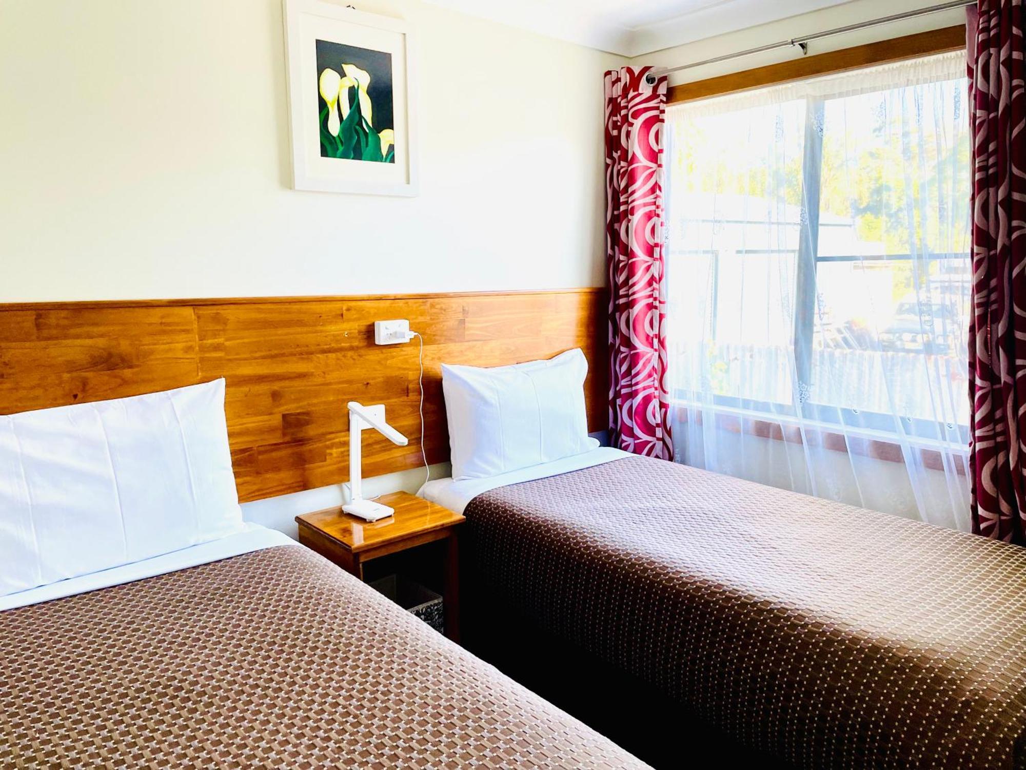 Highway Motor Inn Taree Bagian luar foto