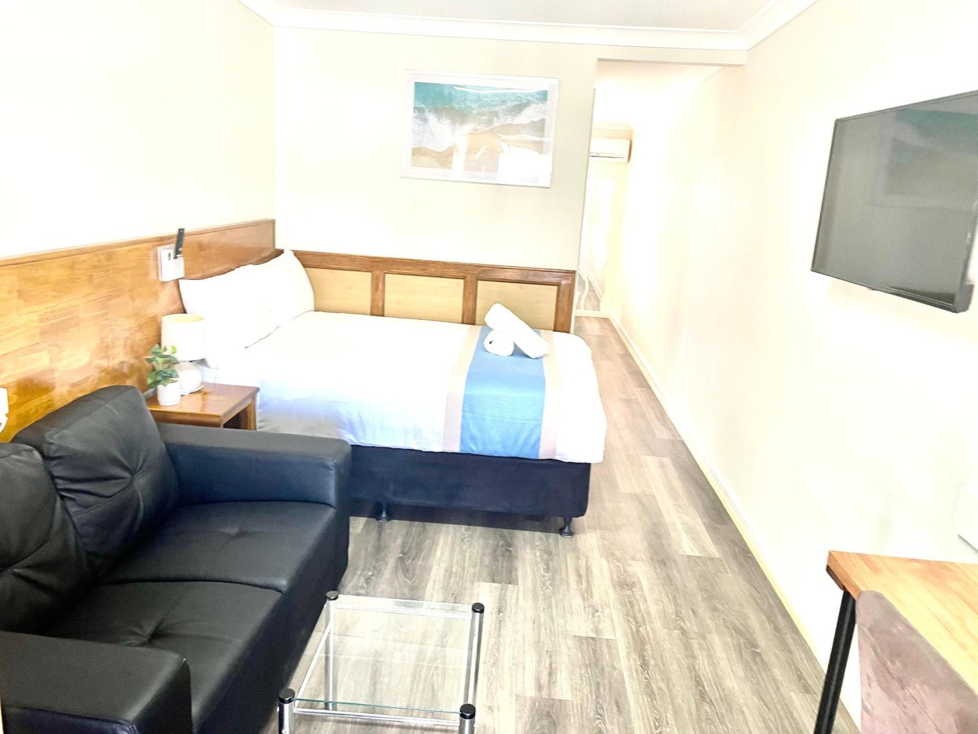 Highway Motor Inn Taree Bagian luar foto
